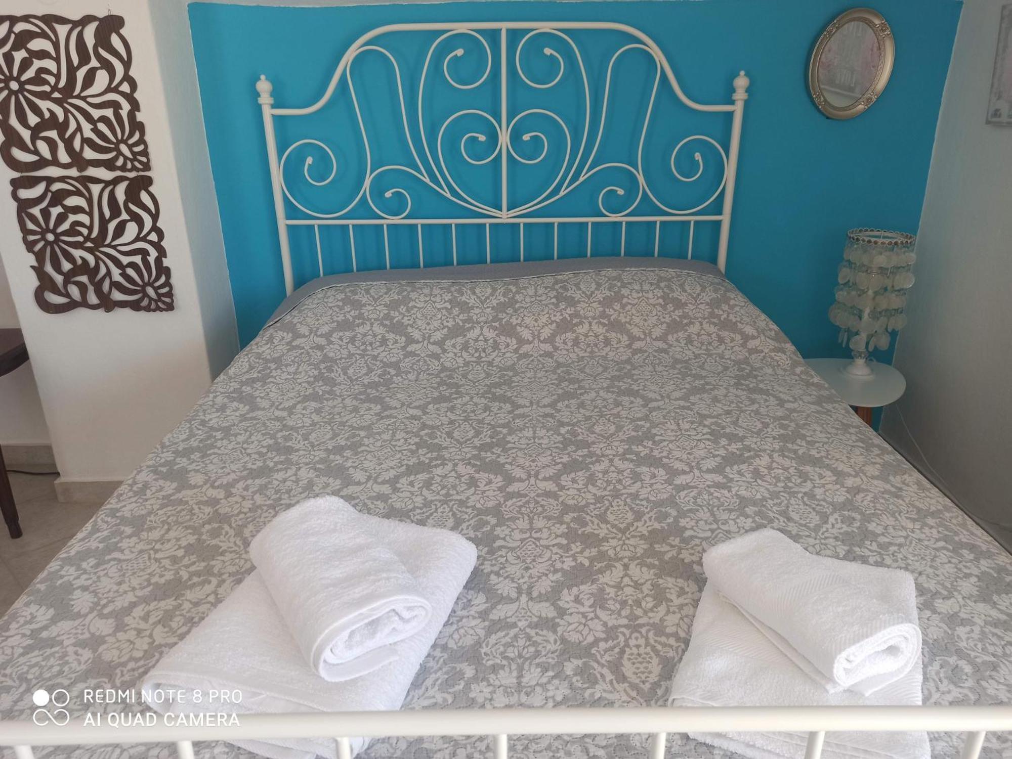 Olga'S Apartments Olympus And Garden View Nea Michaniona Room photo